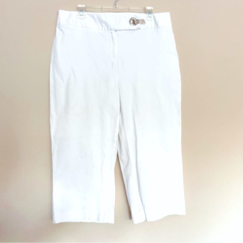 Cato Classic White Women's Capris Summer Pants